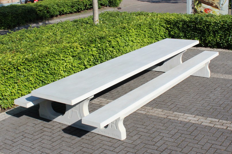 Betonnen picknicktafel XL