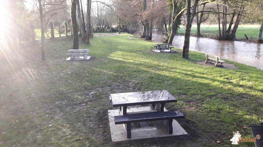 Place de la Rivière de Talmontiers