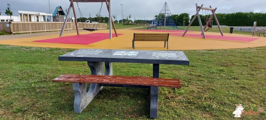 Pôle Intergénérationnel Culturel et Sportif G. ROTA-LE QUERE, de Plouhinec