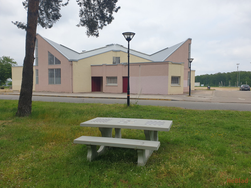 Parking de Salle de fêtes de la commune de Saint-Sébastien-De-Morsent