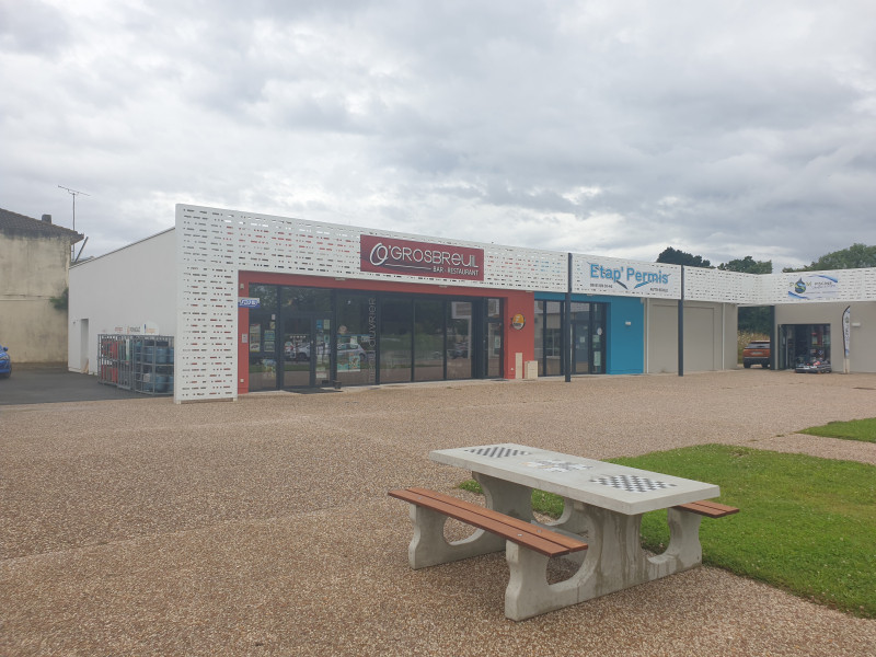Place des Meuniers de GROSBREUIL