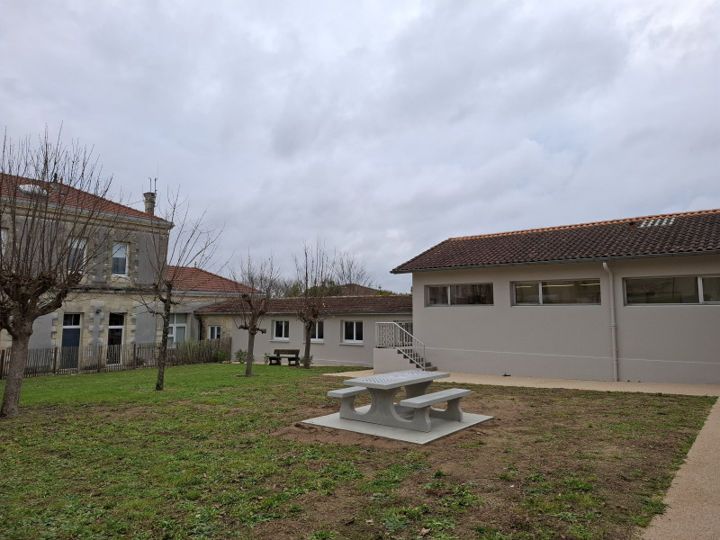 Mairie de Montussan de Montussan