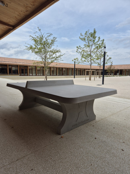 Collège Do Mistrau Derrière-le-Puits de Suze la Rousse
