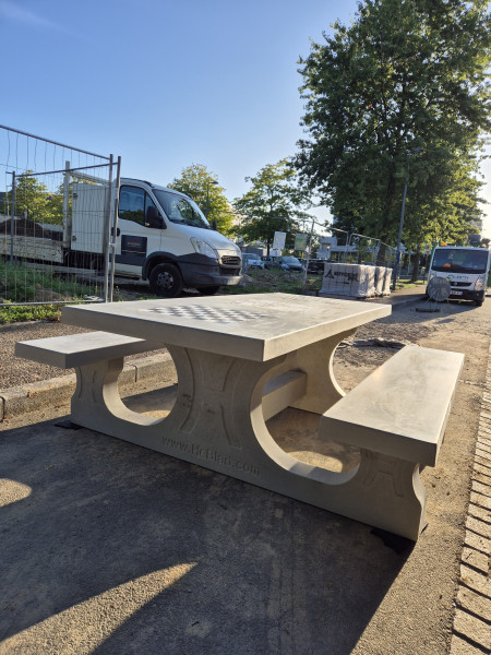 Place des enfants de l’An 2000 de l'Huisserie
