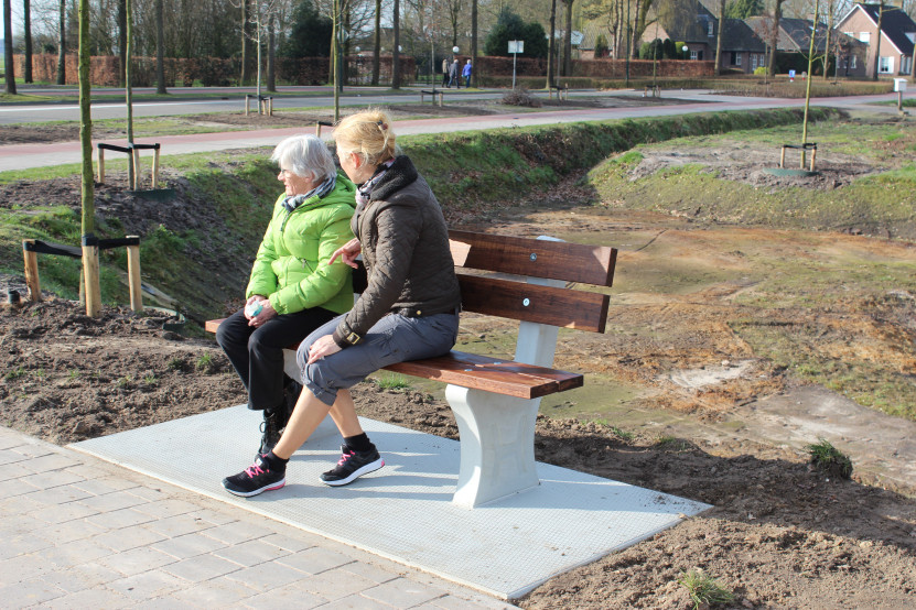 Banc de Parc en béton avec plaque de fond