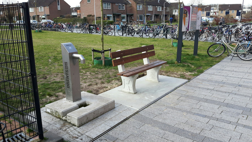 Banc de Parc en béton avec plaque de fond