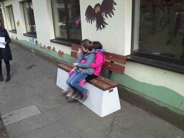 Banc DeLuxe en béton, avec dossier