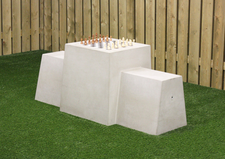 Banc d'échecs béton naturel