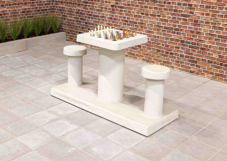 Table d’échecs en béton naturel, pour 2 personnes