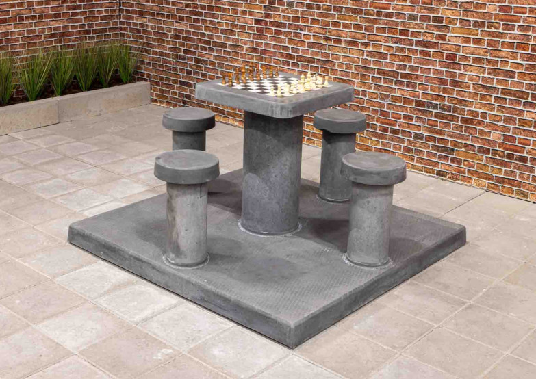 Table d’échecs en béton anthracite, pour 4 personnes
