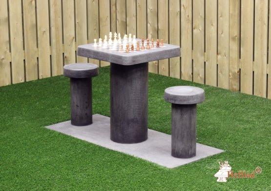 Une table d’échecs qui est fabriquée en béton ? Table-dechecs-en-beton-anthracite-2-personnes